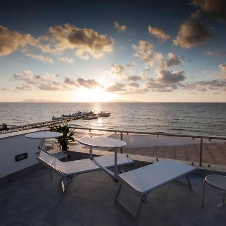 Sunset Beach Марусса Экстерьер фото