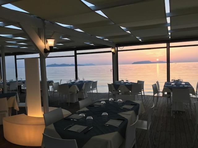 Sunset Beach Марусса Экстерьер фото